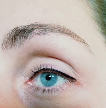 Permanentes Make-up Lidstrich